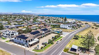 COAST motel and apartments
