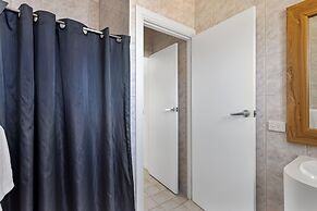 COAST motel and apartments