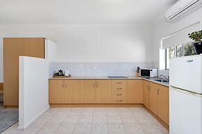 COAST motel and apartments