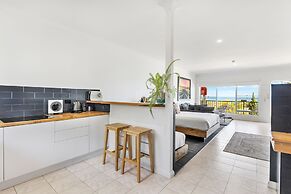 COAST motel and apartments