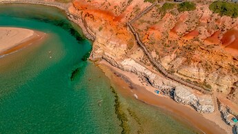 COAST motel and apartments
