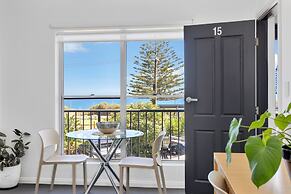 COAST motel and apartments