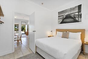 COAST motel and apartments