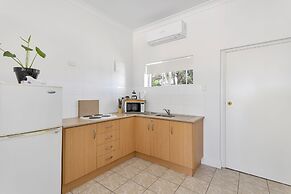 COAST motel and apartments