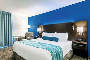 Oasis Hotel & Conv Center, Ascend Hotel Collection