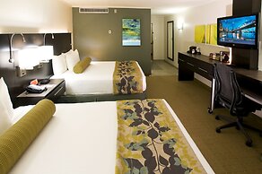 Oasis Hotel & Conv Center, Ascend Hotel Collection