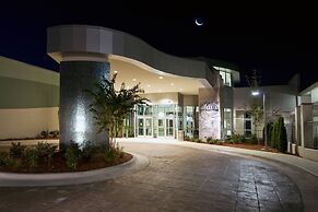 Oasis Hotel & Conv Center, Ascend Hotel Collection