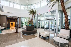 Oasis Hotel & Conv. Center, an Ascend Collection Hotel