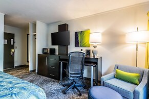 Oasis Hotel & Conv. Center, an Ascend Collection Hotel