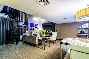 Oasis Hotel & Conv Center, Ascend Hotel Collection