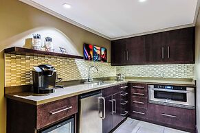 Oasis Hotel & Conv Center, Ascend Hotel Collection