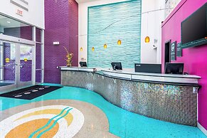 Oasis Hotel & Conv Center, Ascend Hotel Collection