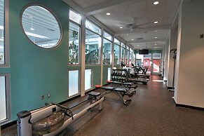 Oasis Hotel & Conv. Center, an Ascend Collection Hotel