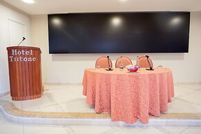 Hotel Tritone