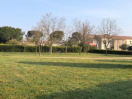 Les Aubuns Country Hôtel