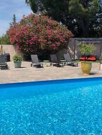 Les Aubuns Country Hôtel