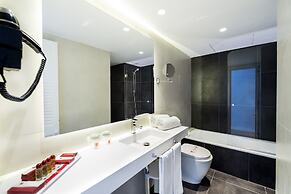 Guitart Grand Passage