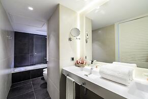 Guitart Grand Passage