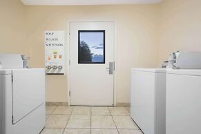 Days Inn by Wyndham Lake Havasu