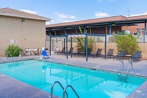 Days Inn by Wyndham Lake Havasu