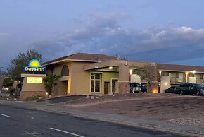 Days Inn by Wyndham Lake Havasu