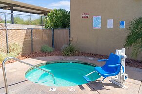 Days Inn by Wyndham Lake Havasu