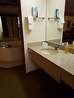 Madelia Hotel & Suites