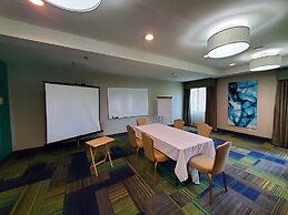 Holiday Inn Express Hotel & Suites Pearland, an IHG Hotel