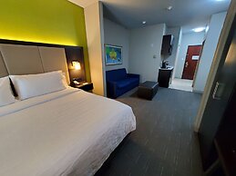 Holiday Inn Express Hotel & Suites Pearland by IHG