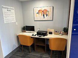 Holiday Inn Express & Suites Alice by IHG