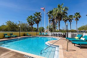 Hampton Inn & Suites Jacksonville Deerwood Park