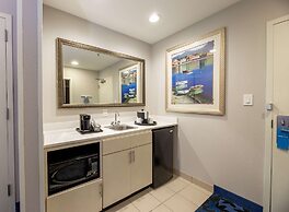 Hampton Inn & Suites Jacksonville Deerwood Park