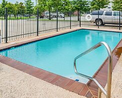 Suburban Studios Avondale