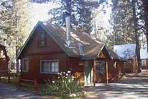 Golden Bear Cottages