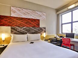 ibis Maringa