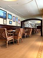 New Orient Landmark Hotel