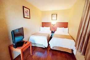 Rosslyn Inn and Suites