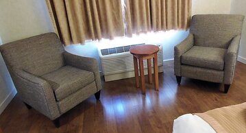 Rosslyn Inn and Suites