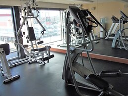 Rosslyn Inn and Suites