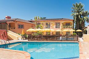 Costa D’Oiro Ambiance Village