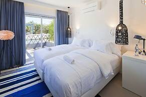 Costa D’Oiro Ambiance Village