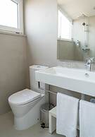 Costa D’Oiro Ambiance Village