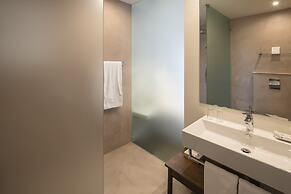 Costa D’Oiro Ambiance Village