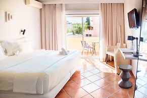 Costa D’Oiro Ambiance Village