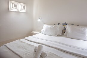 Costa D’Oiro Ambiance Village