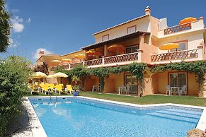 Costa D’Oiro Ambiance Village