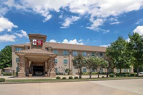 Best Western Plus Crown Colony Inn & Suites