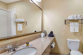 Best Western Plus Crown Colony Inn & Suites