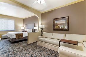 Best Western Plus Crown Colony Inn & Suites