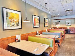 Holiday Inn Hotel & Suites Regina by IHG